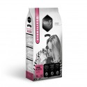 Amity Gato Premium Esterilizado Cordeiro e Arroz